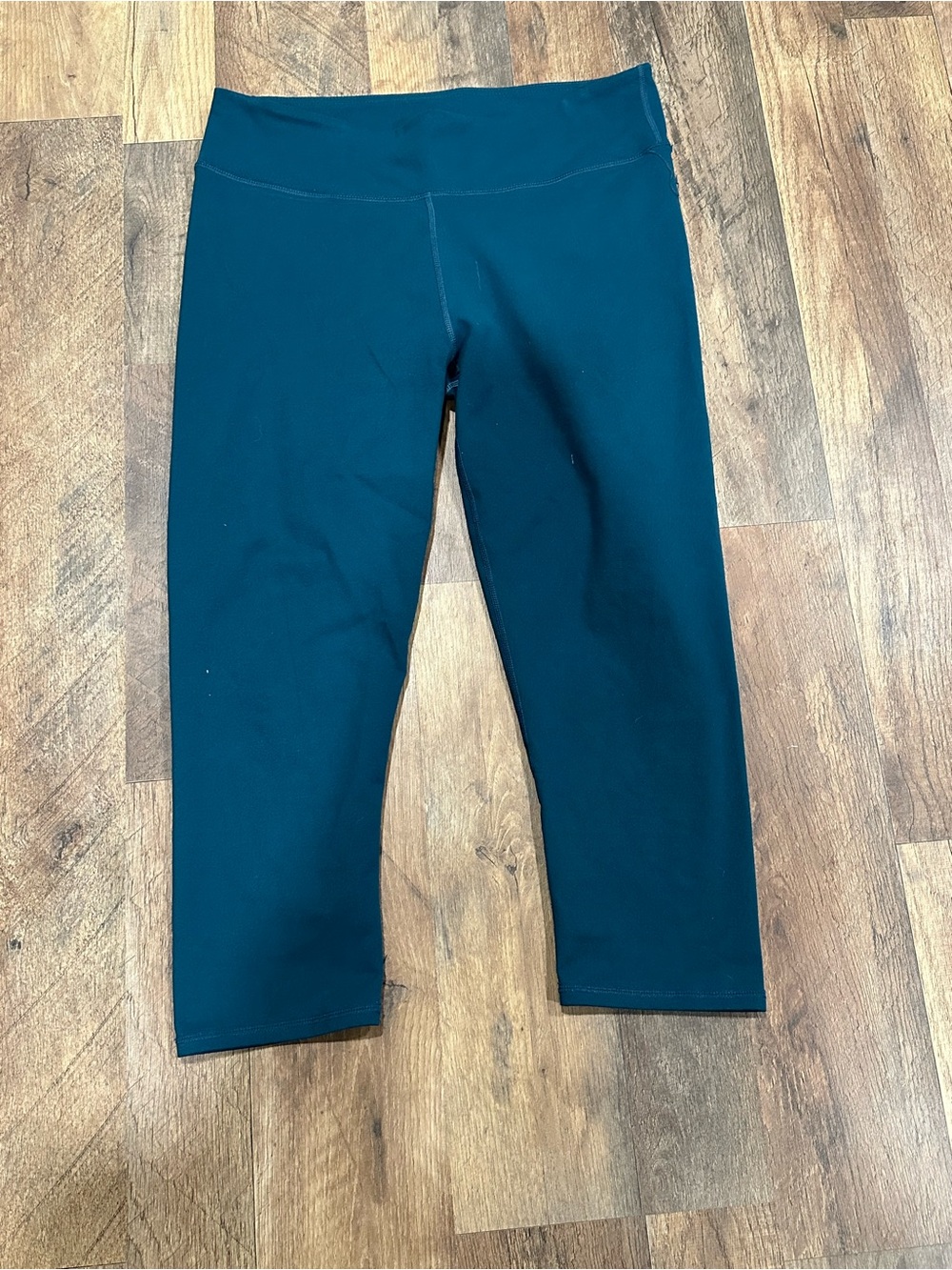 Fabletics Teal Capri Leggings